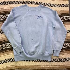 Vintage 1970's Light Blue John Embroidered Crewneck Pullover Sweatshirt Sz M VTG